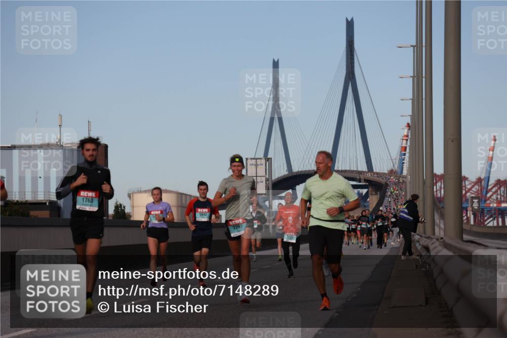 03.10.2024 - Köhlbrandbrückenlauf Luisa Fischer http://msf.ph/oto/7148289 03.10.2024 09:44:13 Position 3 1763, 1442, 2293, 1205 meine-sportfotos.de