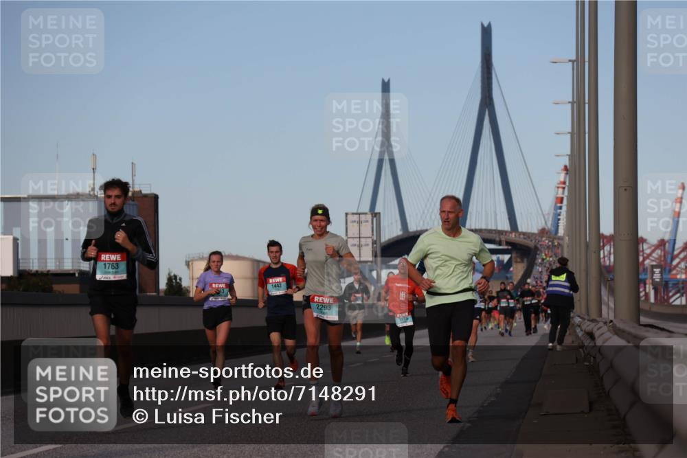 03.10.2024 - Köhlbrandbrückenlauf Luisa Fischer http://msf.ph/oto/7148291 03.10.2024 09:44:13 Position 3 1763, 1442, 13, 2293, 1205 meine-sportfotos.de