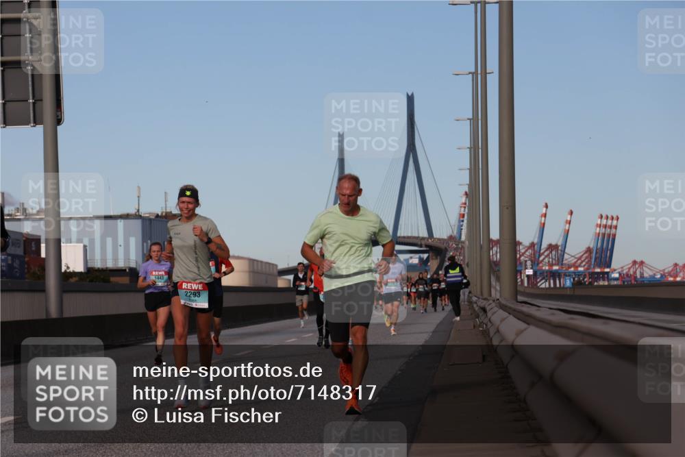 03.10.2024 - Köhlbrandbrückenlauf Luisa Fischer http://msf.ph/oto/7148317 03.10.2024 09:44:16 Position 3 1443, 2293 meine-sportfotos.de