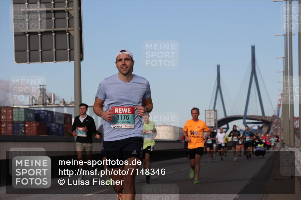 03.10.2024 - Köhlbrandbrückenlauf Luisa Fischer http://msf.ph/oto/7148346 03.10.2024 09:44:29 Position 3 1176, 1270, 1914 meine-sportfotos.de