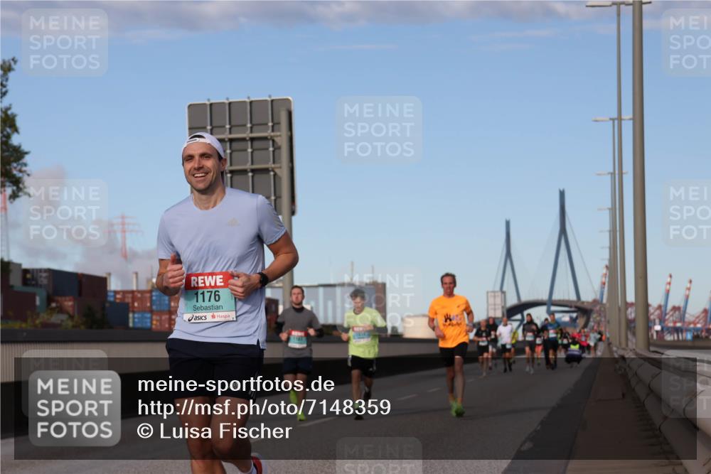 03.10.2024 - Köhlbrandbrückenlauf Luisa Fischer http://msf.ph/oto/7148359 03.10.2024 09:44:30 Position 3 1176 meine-sportfotos.de