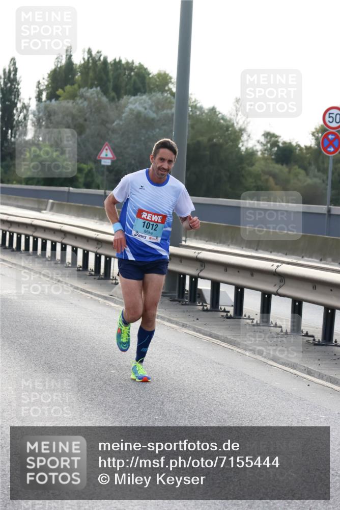 03.10.2024 - Köhlbrandbrückenlauf Miley Keyser http://msf.ph/oto/7155444 03.10.2024 09:10:05 Position 3 1012, 50 meine-sportfotos.de