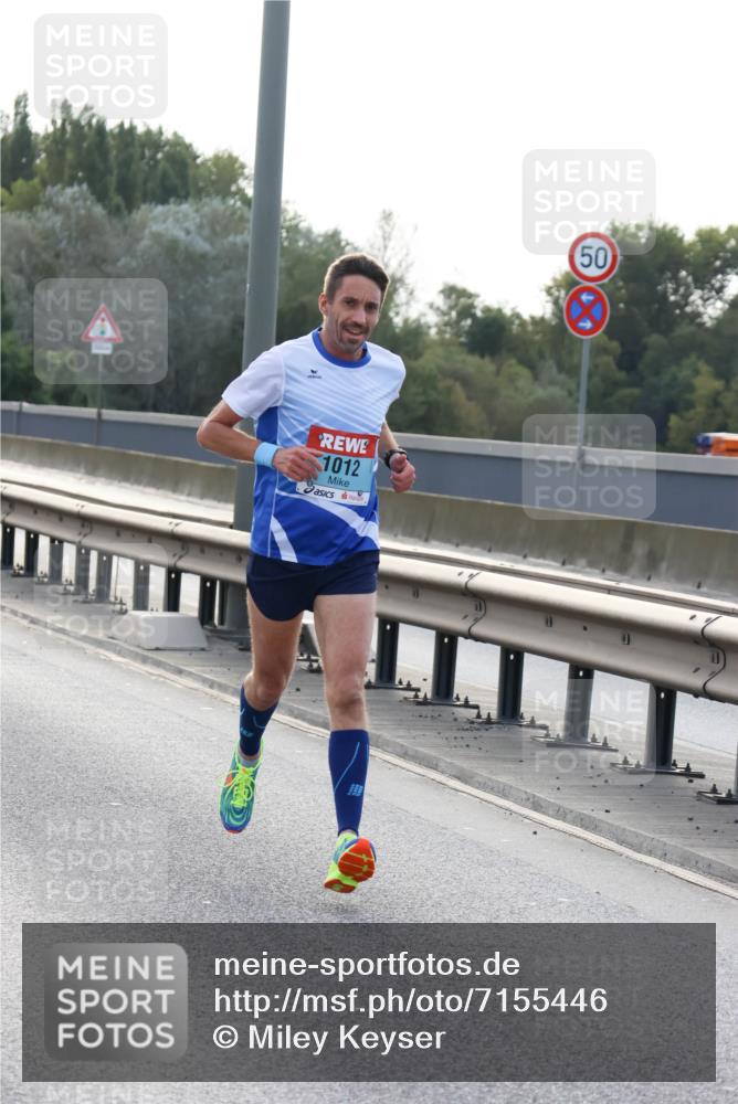 03.10.2024 - Köhlbrandbrückenlauf Miley Keyser http://msf.ph/oto/7155446 03.10.2024 09:10:06 Position 3 1012, 50 meine-sportfotos.de