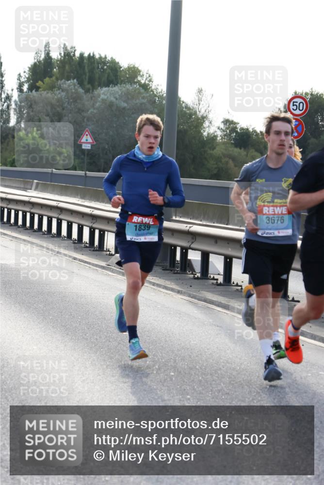 03.10.2024 - Köhlbrandbrückenlauf Miley Keyser http://msf.ph/oto/7155502 03.10.2024 09:10:27 Position 3 150, 1839, 3676, 50 meine-sportfotos.de