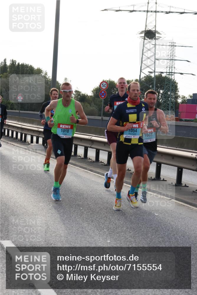 03.10.2024 - Köhlbrandbrückenlauf Miley Keyser http://msf.ph/oto/7155554 03.10.2024 09:10:48 Position 3 50, 1018, 1054, 1063 meine-sportfotos.de