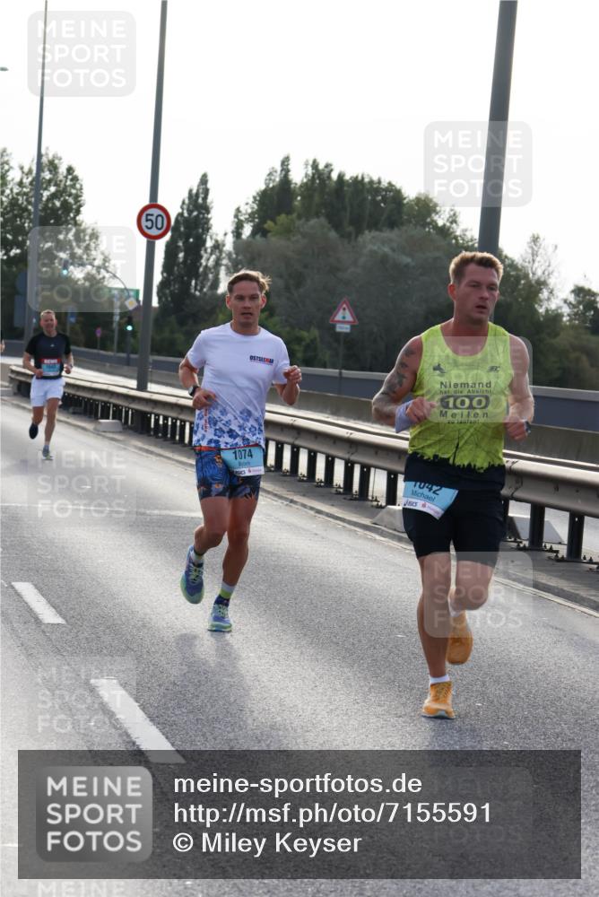 03.10.2024 - Köhlbrandbrückenlauf Miley Keyser http://msf.ph/oto/7155591 03.10.2024 09:11:00 Position 3 1043, 50, 100, 1074, 042 meine-sportfotos.de