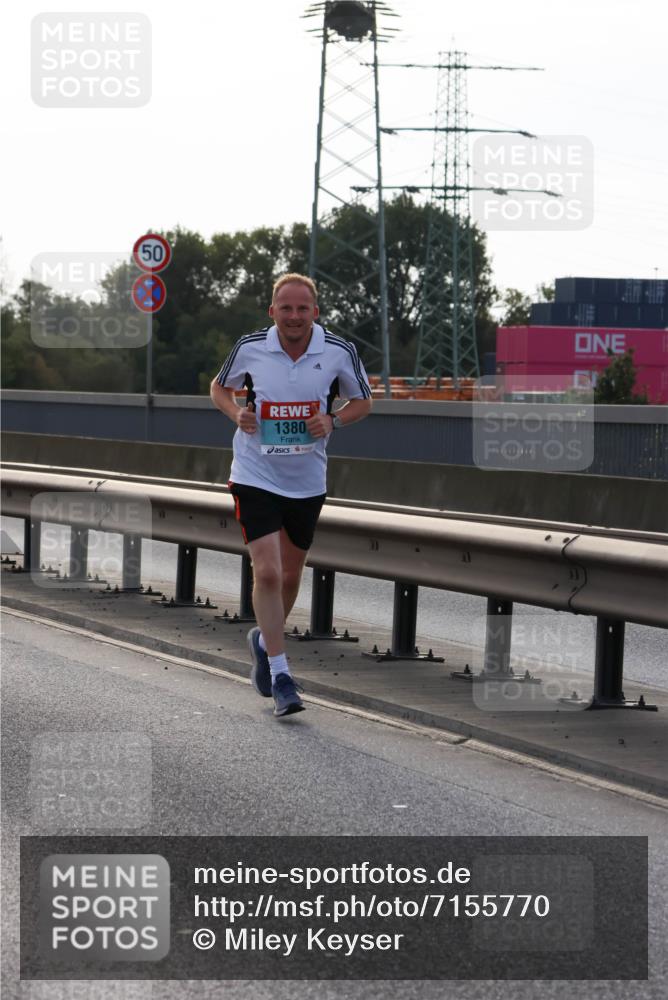 03.10.2024 - Köhlbrandbrückenlauf Miley Keyser http://msf.ph/oto/7155770 03.10.2024 09:11:55 Position 3 50, 1380, 12 meine-sportfotos.de