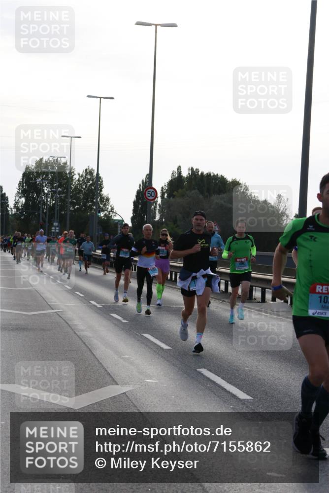 03.10.2024 - Köhlbrandbrückenlauf Miley Keyser http://msf.ph/oto/7155862 03.10.2024 09:12:20 Position 3 1198, 50, 1065, 10 meine-sportfotos.de