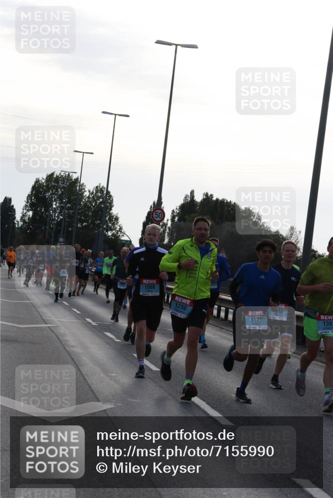 03.10.2024 - Köhlbrandbrückenlauf Miley Keyser http://msf.ph/oto/7155990 03.10.2024 09:12:48 Position 3 1068, 1250, 1121, 437, 139 meine-sportfotos.de