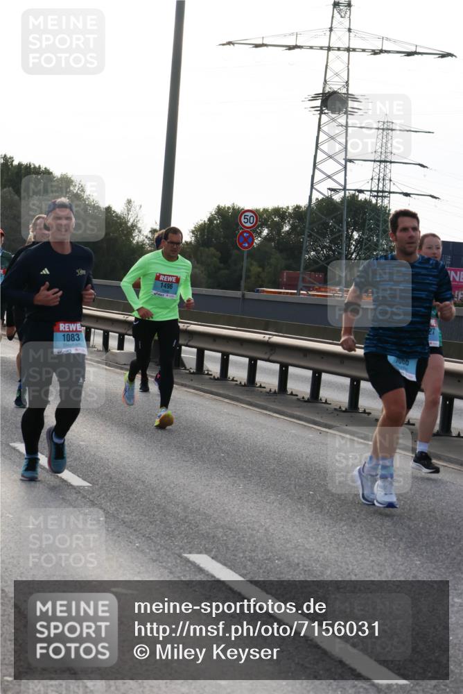 03.10.2024 - Köhlbrandbrückenlauf Miley Keyser http://msf.ph/oto/7156031 03.10.2024 09:12:57 Position 3 50, 1083, 1496, 7006 meine-sportfotos.de