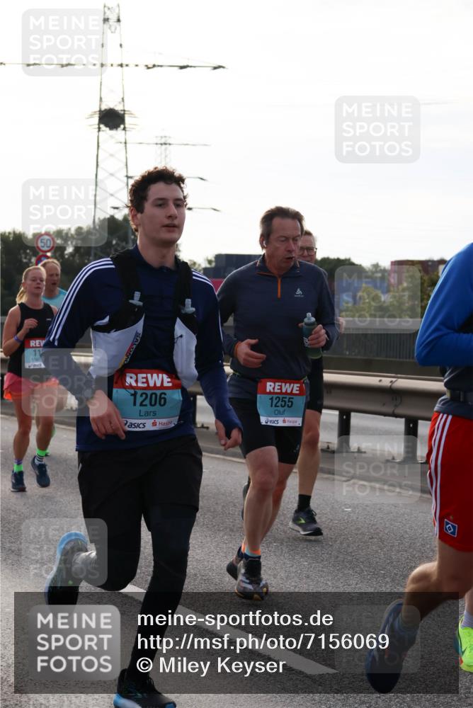 03.10.2024 - Köhlbrandbrückenlauf Miley Keyser http://msf.ph/oto/7156069 03.10.2024 09:13:04 Position 3 1206, 1255 meine-sportfotos.de