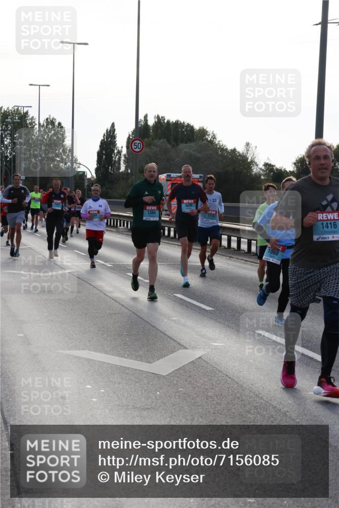 03.10.2024 - Köhlbrandbrückenlauf Miley Keyser http://msf.ph/oto/7156085 03.10.2024 09:13:11 Position 3 50, 1461, 1384, 222, 1096, 1218, 1060, 1416 meine-sportfotos.de