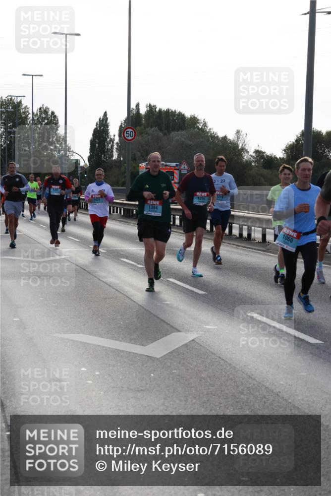 03.10.2024 - Köhlbrandbrückenlauf Miley Keyser http://msf.ph/oto/7156089 03.10.2024 09:13:12 Position 3 1461, 1439, 50, 1384, 2022, 5, 1096, 1218, 1060 meine-sportfotos.de