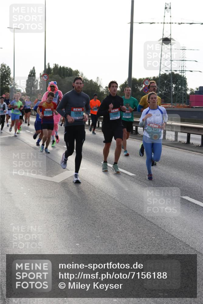 03.10.2024 - Köhlbrandbrückenlauf Miley Keyser http://msf.ph/oto/7156188 03.10.2024 09:13:34 Position 3 1263, 3737, 1026, 1498, 1194, 1433 meine-sportfotos.de