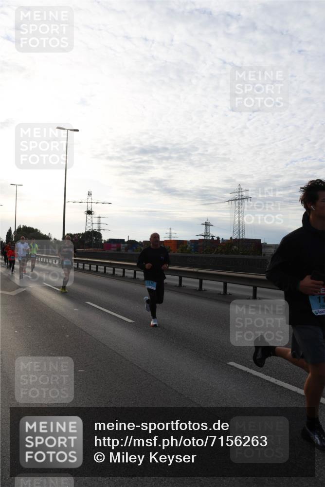 03.10.2024 - Köhlbrandbrückenlauf Miley Keyser http://msf.ph/oto/7156263 03.10.2024 09:13:49 Position 3 1212, 11 meine-sportfotos.de