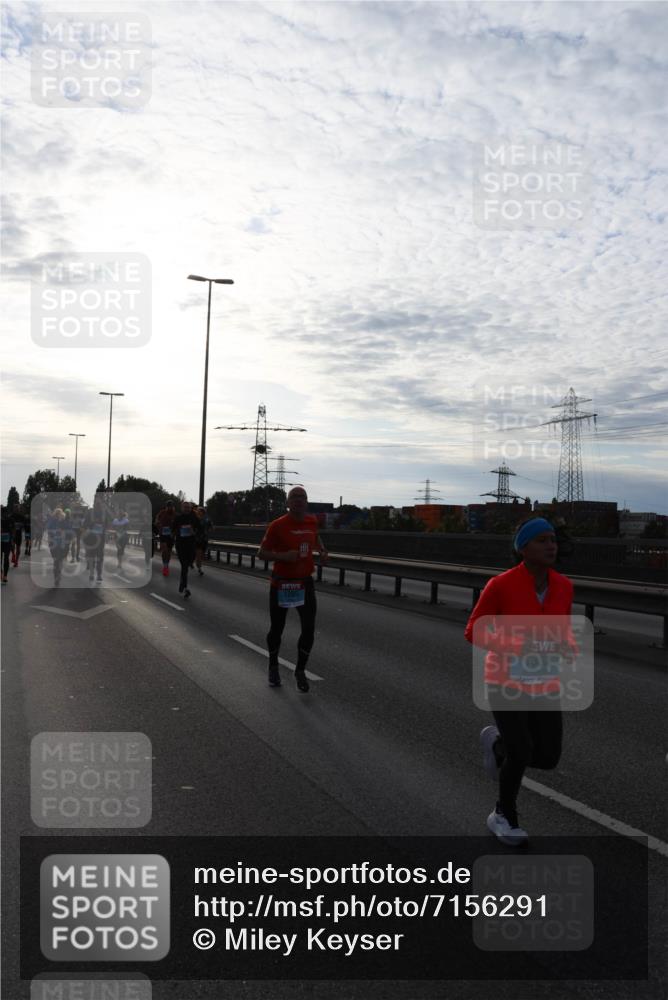 03.10.2024 - Köhlbrandbrückenlauf Miley Keyser http://msf.ph/oto/7156291 03.10.2024 09:13:55 Position 3 1205, 333 meine-sportfotos.de