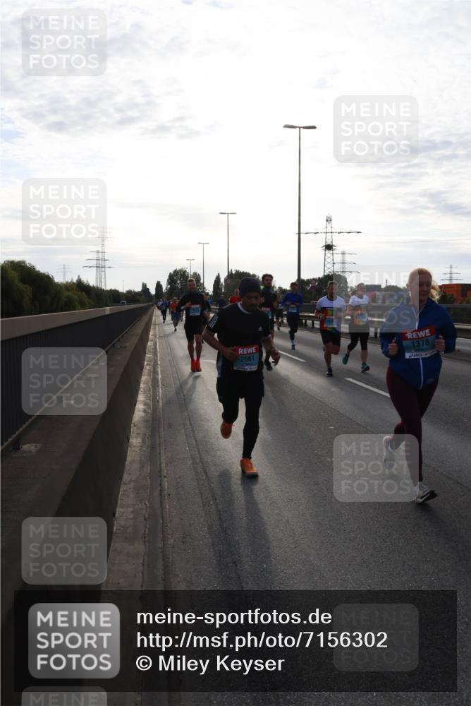 03.10.2024 - Köhlbrandbrückenlauf Miley Keyser http://msf.ph/oto/7156302 03.10.2024 09:13:59 Position 3 2661, 1378 meine-sportfotos.de