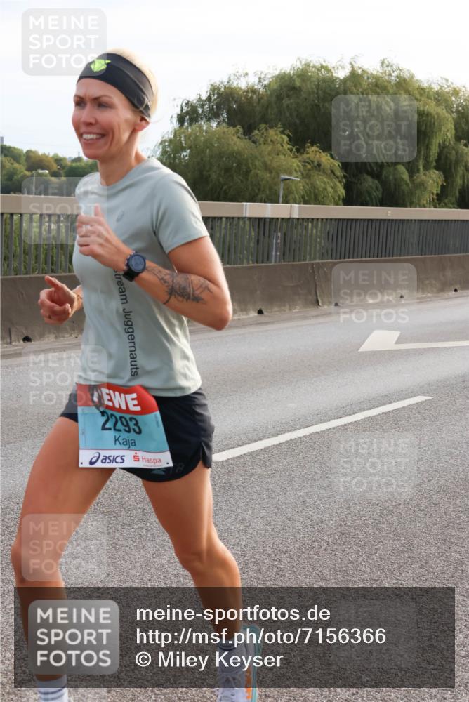 03.10.2024 - Köhlbrandbrückenlauf Miley Keyser http://msf.ph/oto/7156366 03.10.2024 09:14:25 Position 3 2293, 18 meine-sportfotos.de