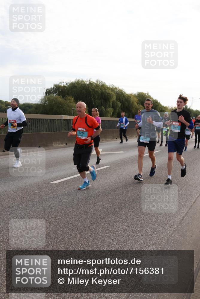 03.10.2024 - Köhlbrandbrückenlauf Miley Keyser http://msf.ph/oto/7156381 03.10.2024 09:14:28 Position 3 1224, 1653, 2035 meine-sportfotos.de
