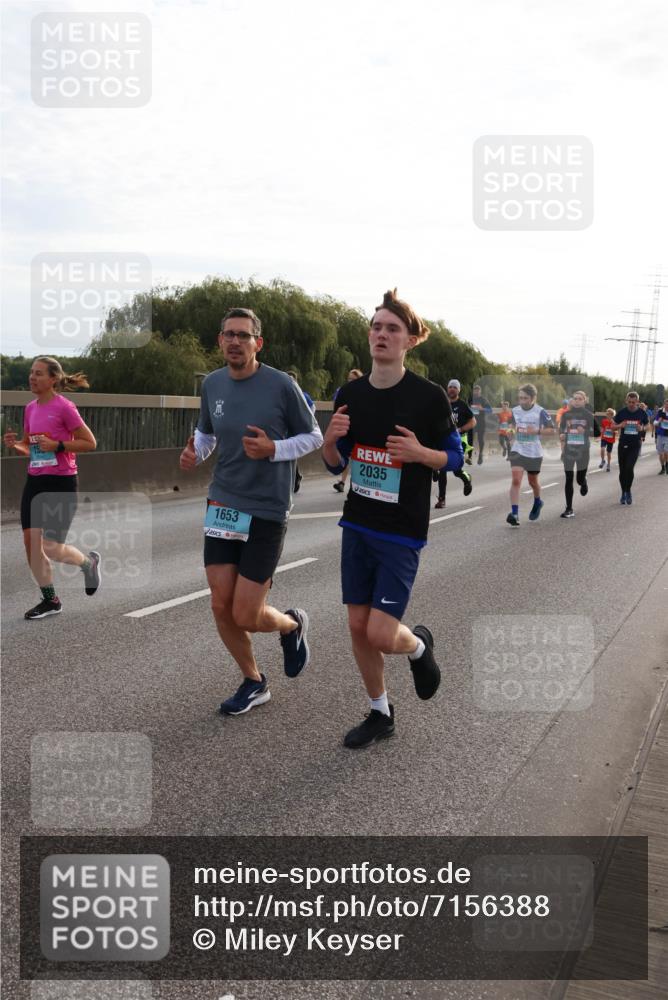03.10.2024 - Köhlbrandbrückenlauf Miley Keyser http://msf.ph/oto/7156388 03.10.2024 09:14:29 Position 3 1653, 2035 meine-sportfotos.de