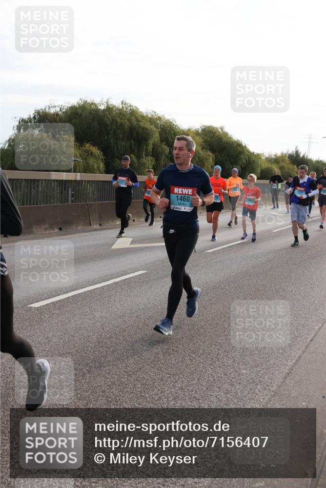 03.10.2024 - Köhlbrandbrückenlauf Miley Keyser http://msf.ph/oto/7156407 03.10.2024 09:14:33 Position 3 1460, 903, 1491 meine-sportfotos.de