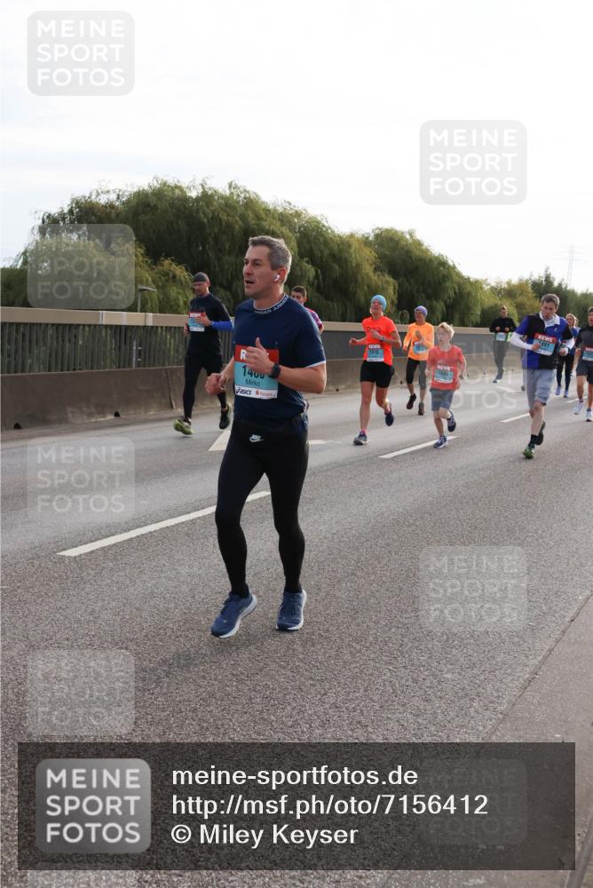 03.10.2024 - Köhlbrandbrückenlauf Miley Keyser http://msf.ph/oto/7156412 03.10.2024 09:14:33 Position 3 1400, 1670, 1669, 491 meine-sportfotos.de