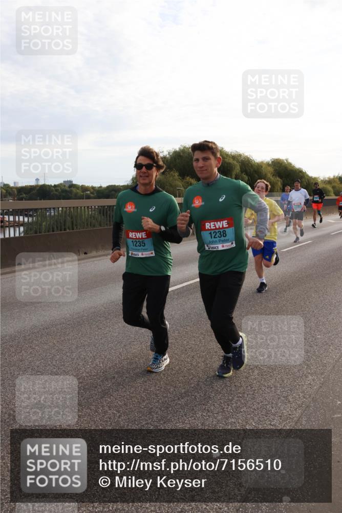 03.10.2024 - Köhlbrandbrückenlauf Miley Keyser http://msf.ph/oto/7156510 03.10.2024 09:14:50 Position 3 1235, 1238 meine-sportfotos.de