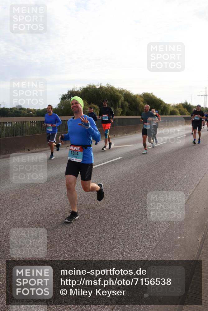 03.10.2024 - Köhlbrandbrückenlauf Miley Keyser http://msf.ph/oto/7156538 03.10.2024 09:14:54 Position 3 1171, 1304, 1604 meine-sportfotos.de