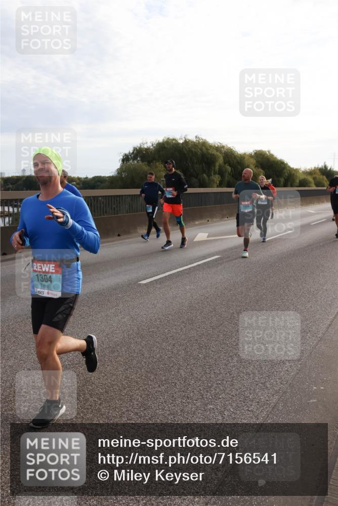 03.10.2024 - Köhlbrandbrückenlauf Miley Keyser http://msf.ph/oto/7156541 03.10.2024 09:14:54 Position 3 1304, 1604 meine-sportfotos.de