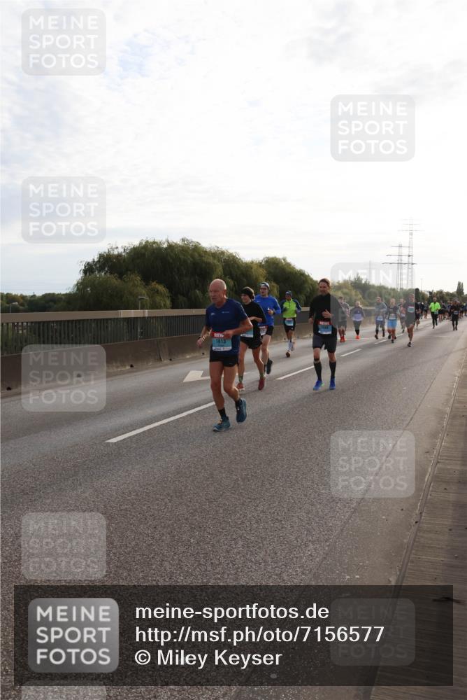 03.10.2024 - Köhlbrandbrückenlauf Miley Keyser http://msf.ph/oto/7156577 03.10.2024 09:15:00 Position 3 1613, 1694 meine-sportfotos.de