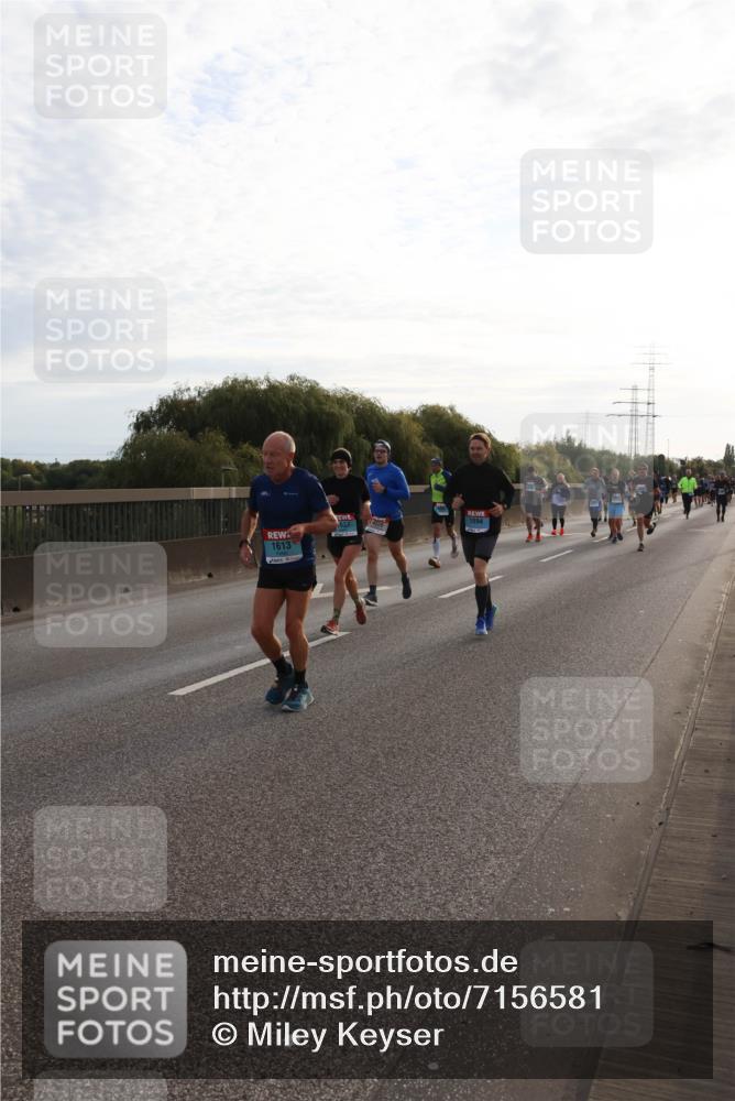 03.10.2024 - Köhlbrandbrückenlauf Miley Keyser http://msf.ph/oto/7156581 03.10.2024 09:15:00 Position 3 637, 1613, 1694 meine-sportfotos.de