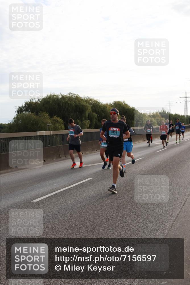 03.10.2024 - Köhlbrandbrückenlauf Miley Keyser http://msf.ph/oto/7156597 03.10.2024 09:15:04 Position 3 1279, 3438 meine-sportfotos.de