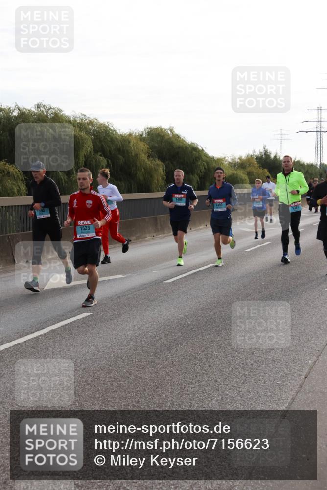 03.10.2024 - Köhlbrandbrückenlauf Miley Keyser http://msf.ph/oto/7156623 03.10.2024 09:15:08 Position 3 1695, 1523, 1409, 1399, 1337 meine-sportfotos.de