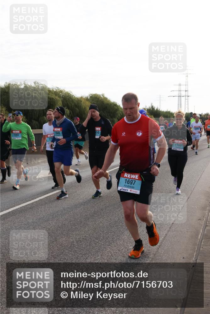 03.10.2024 - Köhlbrandbrückenlauf Miley Keyser http://msf.ph/oto/7156703 03.10.2024 09:15:21 Position 3 1649, 50, 1585, 118, 1103, 1697 meine-sportfotos.de
