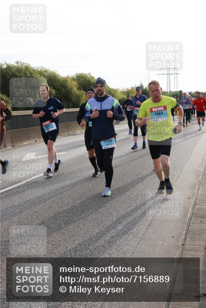03.10.2024 - Köhlbrandbrückenlauf Miley Keyser http://msf.ph/oto/7156889 03.10.2024 09:15:50 Position 3 1692, 1561, 1750 meine-sportfotos.de