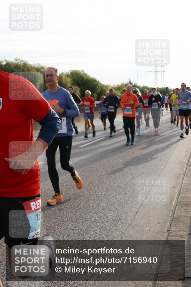 03.10.2024 - Köhlbrandbrückenlauf Miley Keyser http://msf.ph/oto/7156940 03.10.2024 09:15:57 Position 3 16, 1539 meine-sportfotos.de