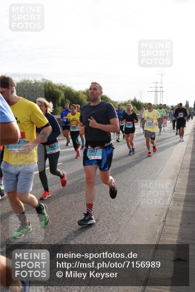 03.10.2024 - Köhlbrandbrückenlauf Miley Keyser http://msf.ph/oto/7156989 03.10.2024 09:16:02 Position 3 2557, 2840, 2439, 1654, 1907 meine-sportfotos.de