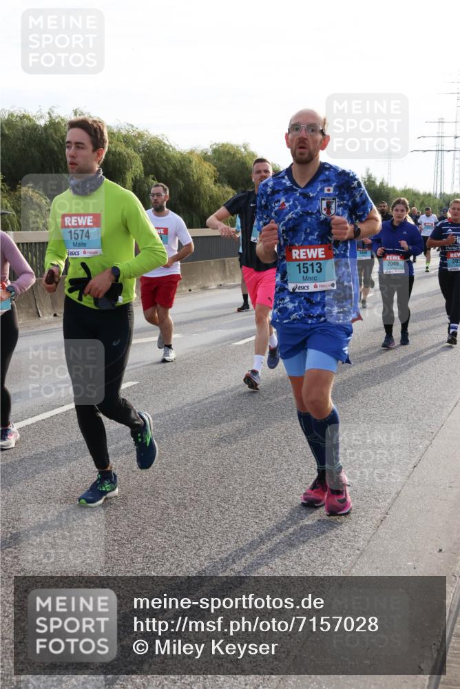 03.10.2024 - Köhlbrandbrückenlauf Miley Keyser http://msf.ph/oto/7157028 03.10.2024 09:16:07 Position 3 1574, 1513, 2049, 205 meine-sportfotos.de