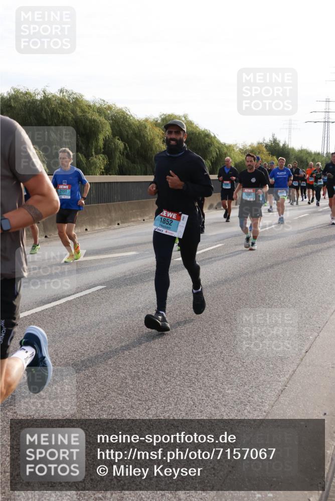 03.10.2024 - Köhlbrandbrückenlauf Miley Keyser http://msf.ph/oto/7157067 03.10.2024 09:16:12 Position 3 2151, 1852, 1285 meine-sportfotos.de