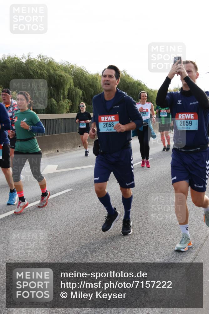 03.10.2024 - Köhlbrandbrückenlauf Miley Keyser http://msf.ph/oto/7157222 03.10.2024 09:16:34 Position 3 1319, 2058, 2069, 1679, 2059 meine-sportfotos.de