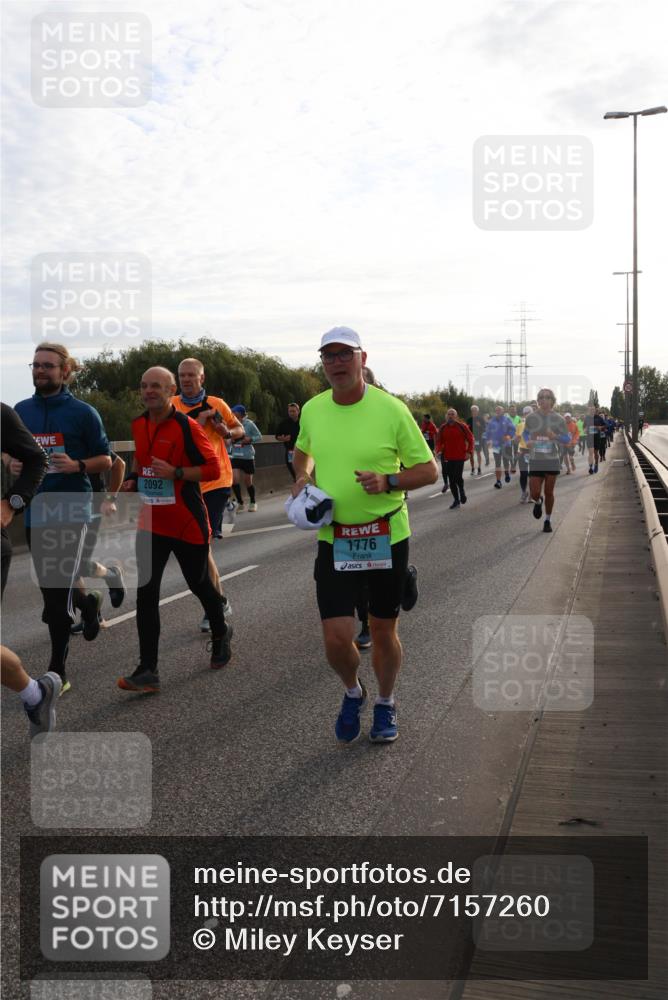 03.10.2024 - Köhlbrandbrückenlauf Miley Keyser http://msf.ph/oto/7157260 03.10.2024 09:16:39 Position 3 2092, 1776 meine-sportfotos.de