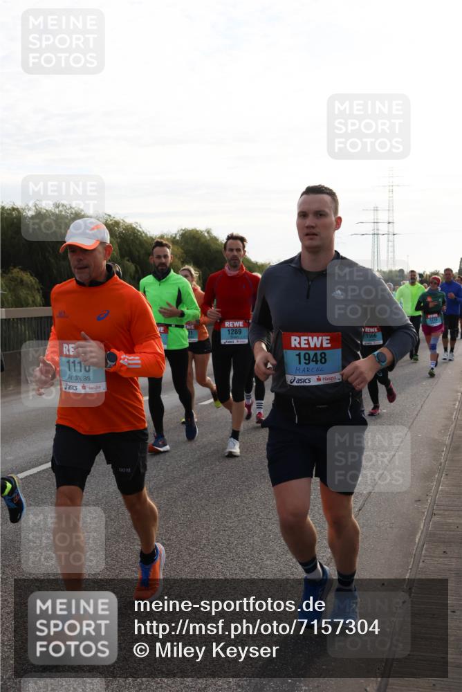 03.10.2024 - Köhlbrandbrückenlauf Miley Keyser http://msf.ph/oto/7157304 03.10.2024 09:16:47 Position 3 1110, 1289, 1948, 1716, 1566 meine-sportfotos.de