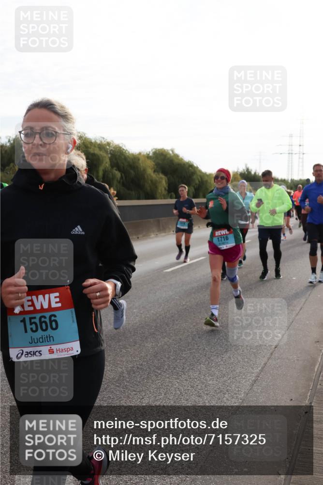03.10.2024 - Köhlbrandbrückenlauf Miley Keyser http://msf.ph/oto/7157325 03.10.2024 09:16:50 Position 3 1566, 1716 meine-sportfotos.de