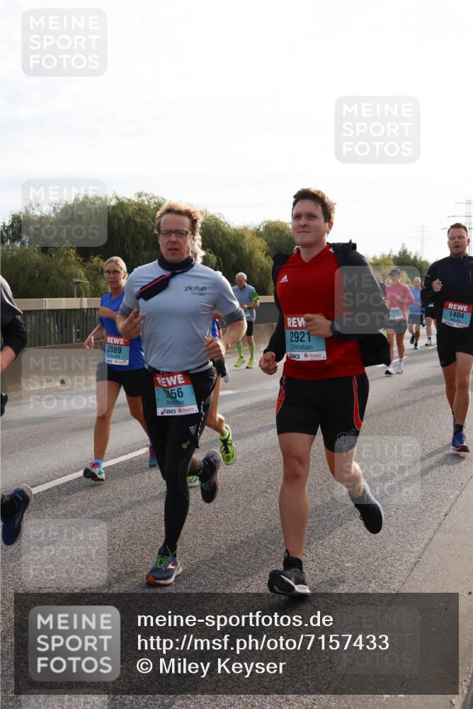 03.10.2024 - Köhlbrandbrückenlauf Miley Keyser http://msf.ph/oto/7157433 03.10.2024 09:17:05 Position 3 2089, 56, 2921, 92, 1672, 1404 meine-sportfotos.de