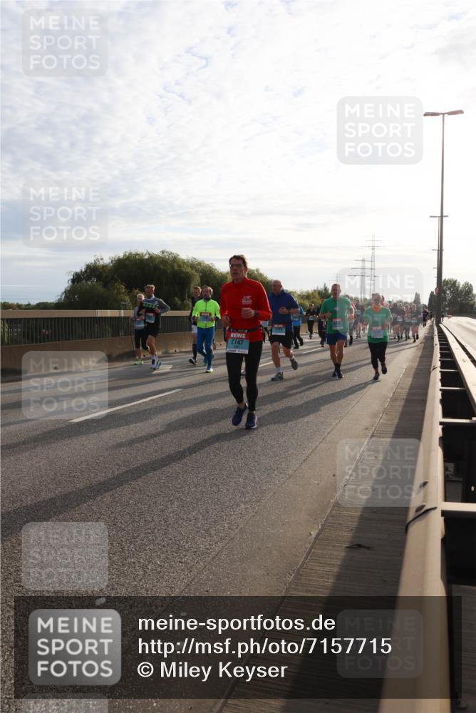 03.10.2024 - Köhlbrandbrückenlauf Miley Keyser http://msf.ph/oto/7157715 03.10.2024 09:18:25 Position 3 2747, 1770 meine-sportfotos.de