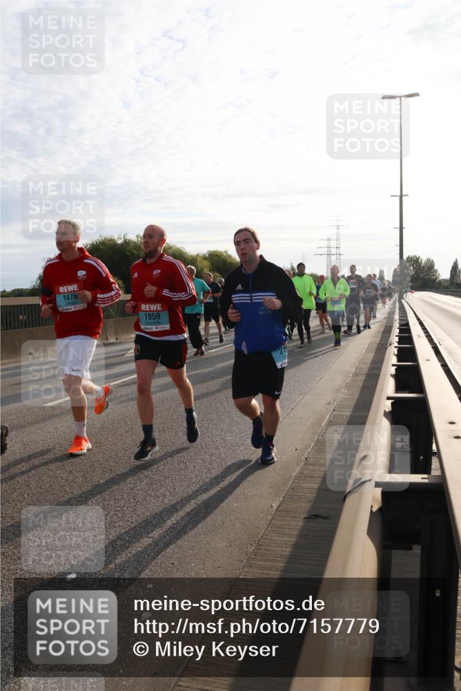 03.10.2024 - Köhlbrandbrückenlauf Miley Keyser http://msf.ph/oto/7157779 03.10.2024 09:18:43 Position 3 1476, 1959 meine-sportfotos.de