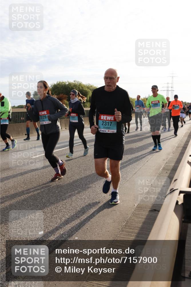 03.10.2024 - Köhlbrandbrückenlauf Miley Keyser http://msf.ph/oto/7157900 03.10.2024 09:19:26 Position 3 2143, 3129, 3261, 2317, 3008 meine-sportfotos.de