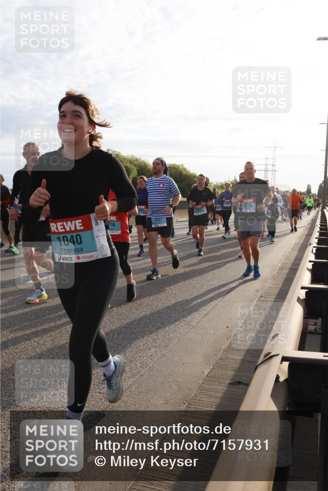 03.10.2024 - Köhlbrandbrückenlauf Miley Keyser http://msf.ph/oto/7157931 03.10.2024 09:19:42 Position 3 1040, 16, 2787, 2163, 3275 meine-sportfotos.de