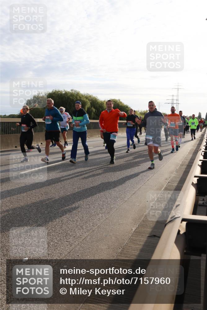 03.10.2024 - Köhlbrandbrückenlauf Miley Keyser http://msf.ph/oto/7157960 03.10.2024 09:19:49 Position 3  meine-sportfotos.de