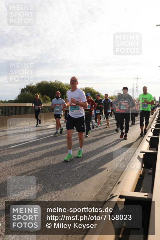 03.10.2024 - Köhlbrandbrückenlauf Miley Keyser http://msf.ph/oto/7158023 03.10.2024 09:20:11 Position 3 2104, 2438, 2409, 30 meine-sportfotos.de